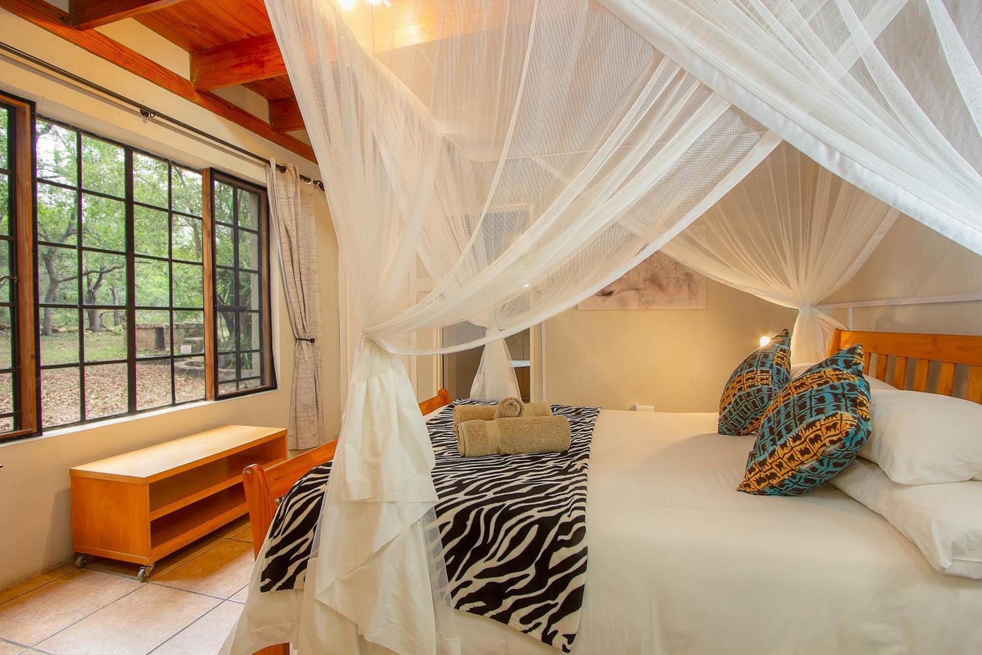 Marloth Kruger Little Manor Villa Marloth Park Exterior photo